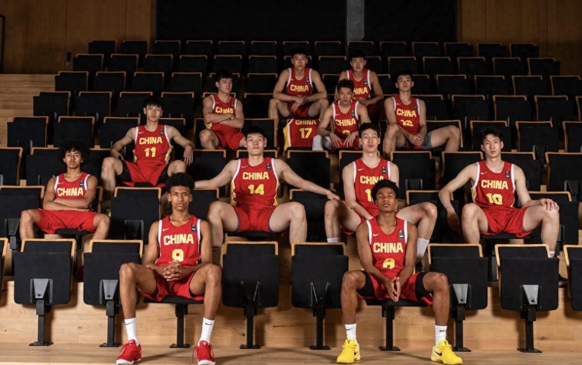 國青主帥：NBA球探關(guān)注郇斯楠，預(yù)測首輪14順位！