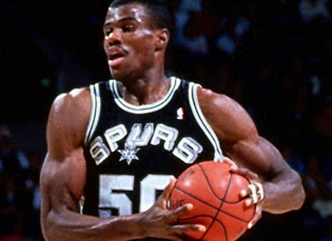 NBA麒麟臂多，緊身衣僅5人