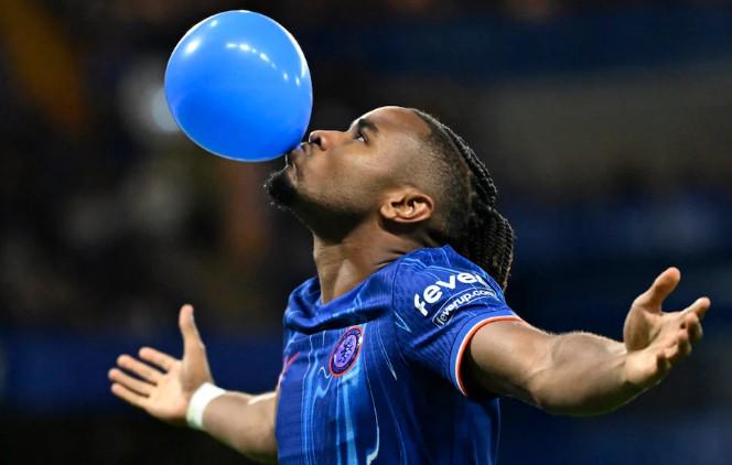 切爾西恩昆庫降價(jià)至5000萬歐，斯特林2000萬鎊出售