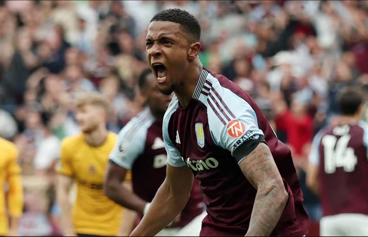 英媒：利物浦選孔薩為格伊替代者