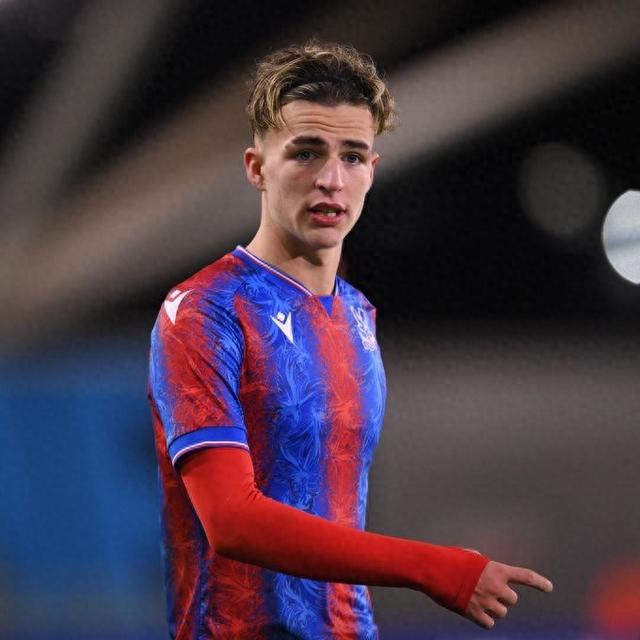 羅馬諾：切爾西簽18歲邊鋒杰西-德里，周五體檢