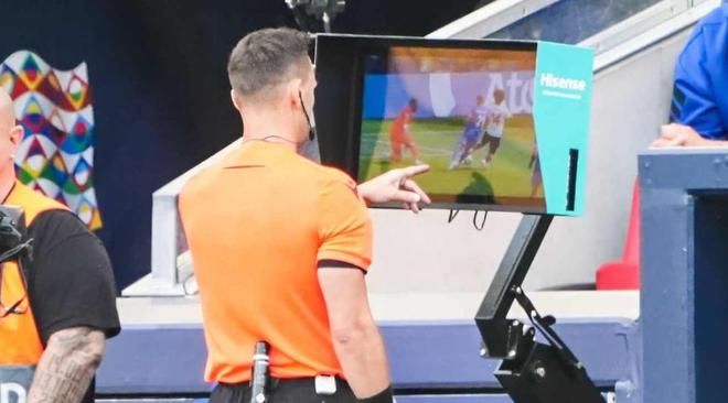 德天新季：德甲德乙啟用VAR播報，引入半自動越位系統(tǒng)