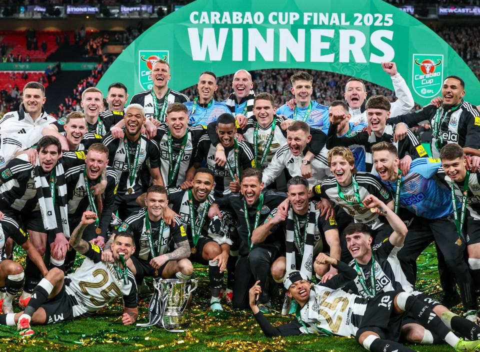 卡拉寶杯新季袖標(biāo)新元素，冠軍紐卡金徽章