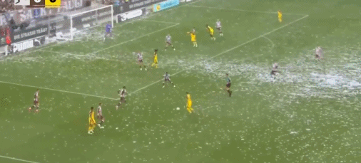 多特1-0圣保利，吉拉西破門并罰失點(diǎn)球。