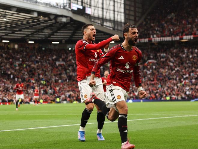 藥廠平局，曼聯(lián)絕殺取首勝！