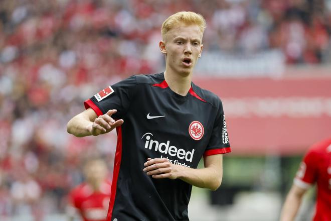 羅馬諾：拉爾森拒沙特巨款，留歐踢球。