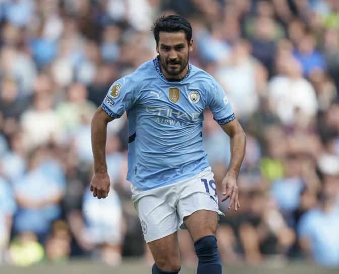 記者：加薩雷500萬(wàn)歐年薪邀京多安，曼城放人條件待定。