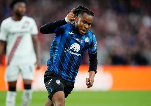 意媒：拜仁報(bào)價(jià)遭拒，租借500萬(wàn)歐+買(mǎi)斷2800萬(wàn)歐求盧克曼