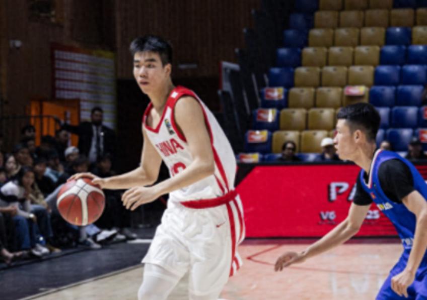 男籃新星引NBA矚目，或成丁彥雨航后新鋒線領(lǐng)袖。