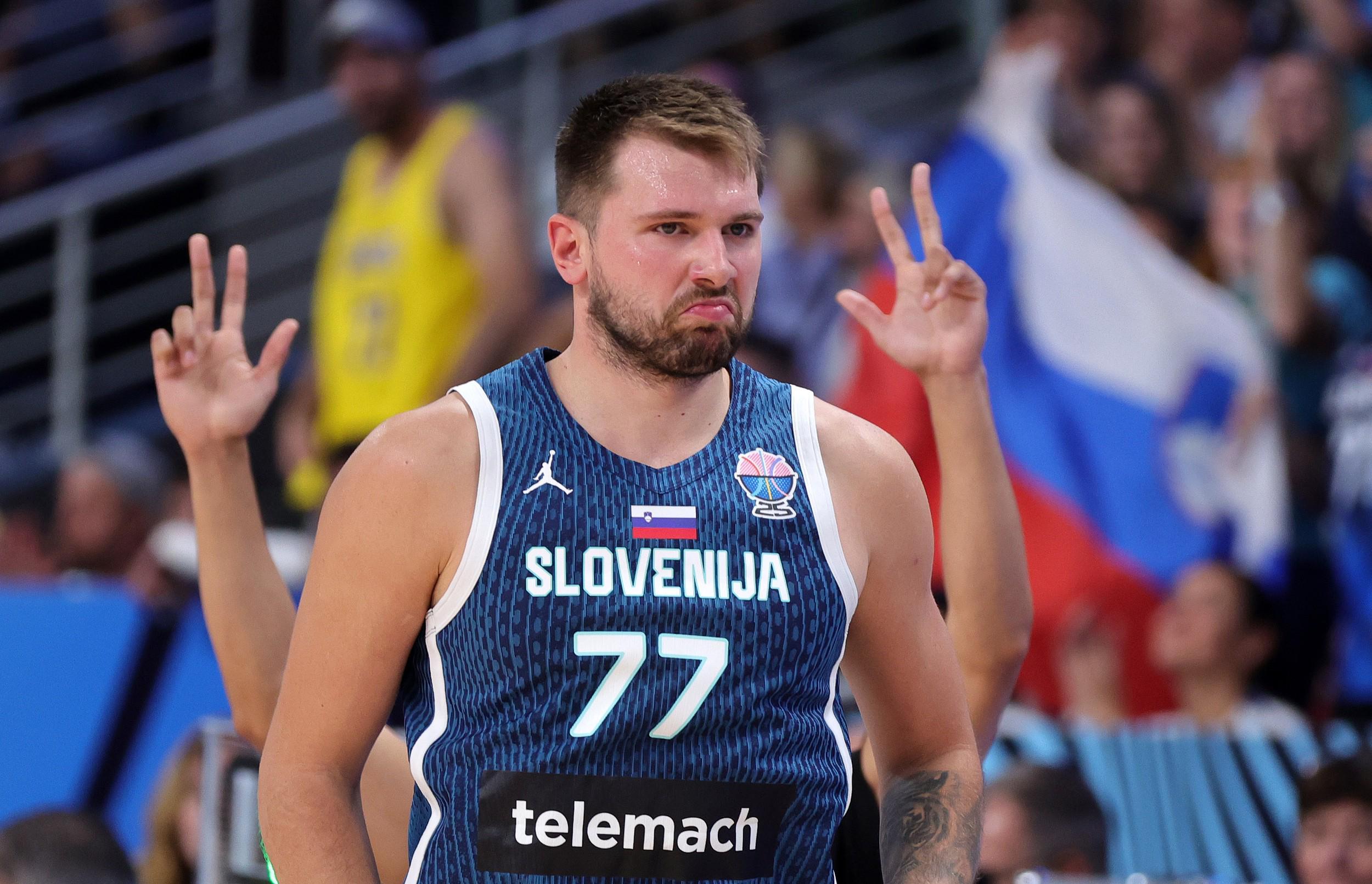 東契奇獨(dú)得42分10板，得分與隊(duì)友總和持平