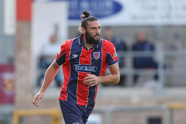 利物浦前鋒卡羅爾首秀，英第六級(jí)別聯(lián)賽，球隊(duì)敗北。