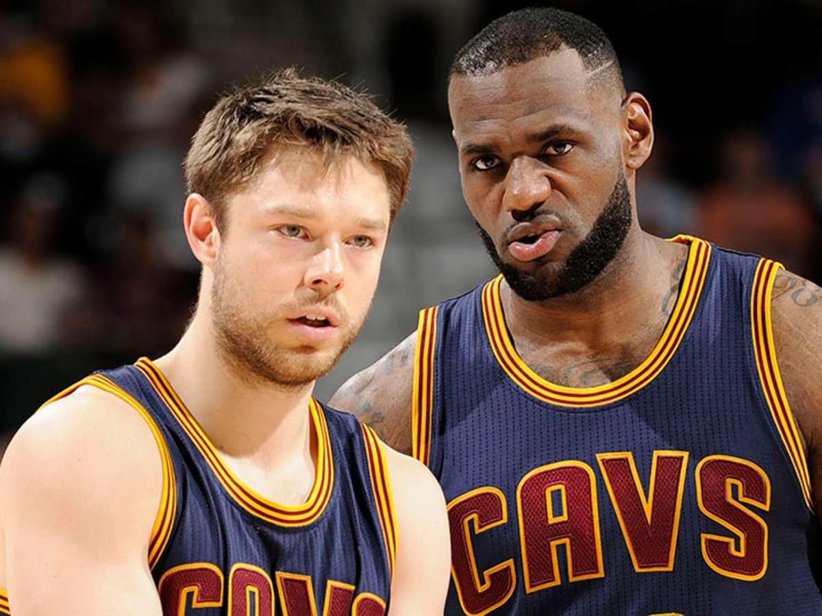 詹姆斯為何稱霸？喬丹有皮蓬，詹皇有德拉維多瓦。