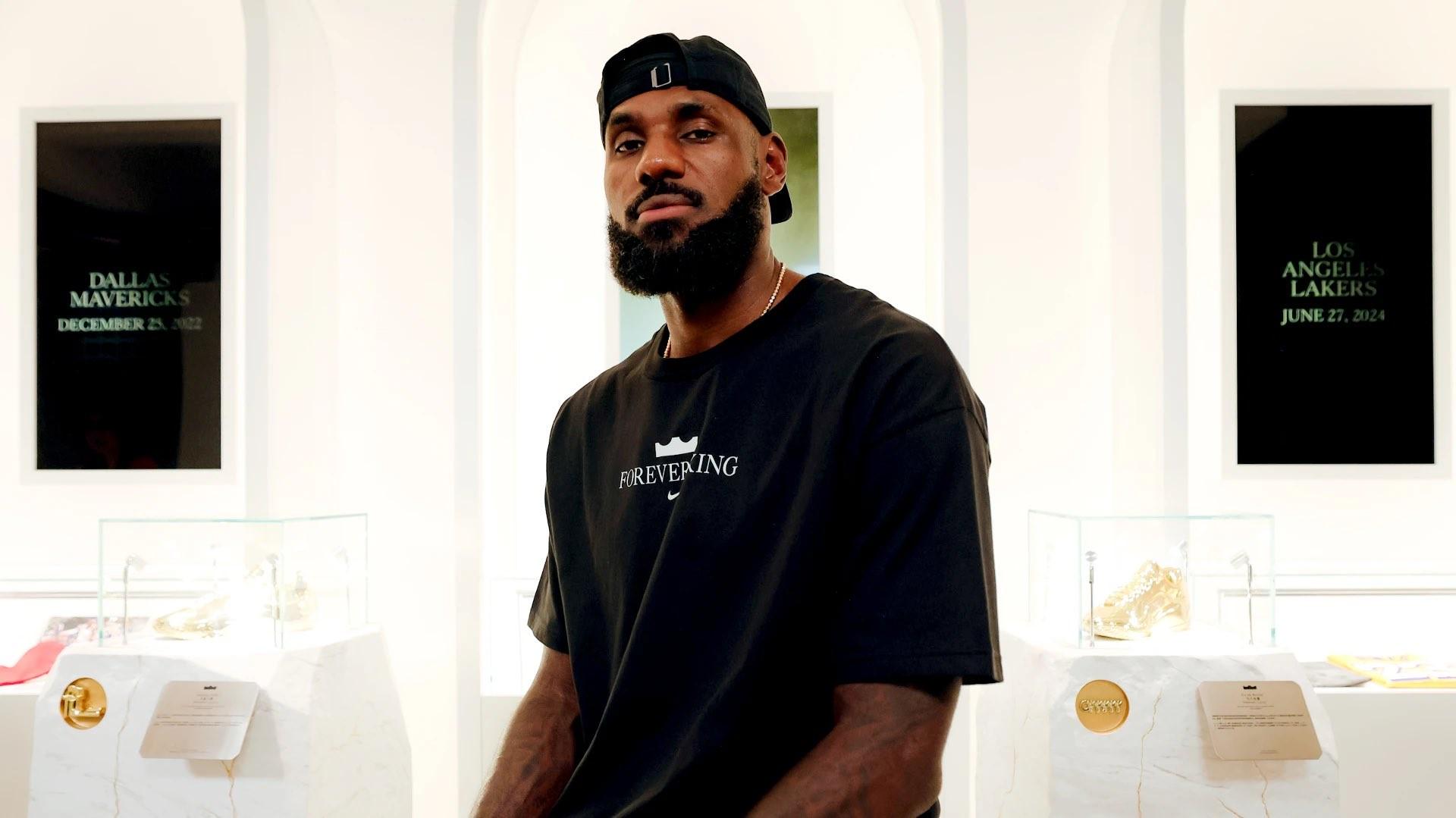 媒體人：未經(jīng)授權(quán)稱詹姆斯為作者不妥。